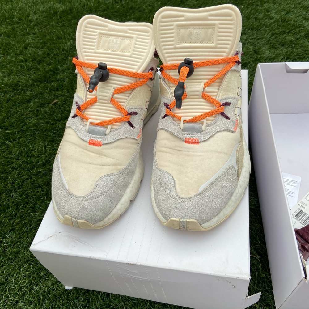 Adidas/ Beyoncé line limited edition IVP NITE JOGGER